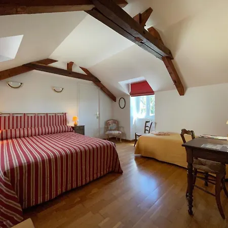 Chez Civit Pedelaborde Bed & Breakfast Poey-d'Oloron